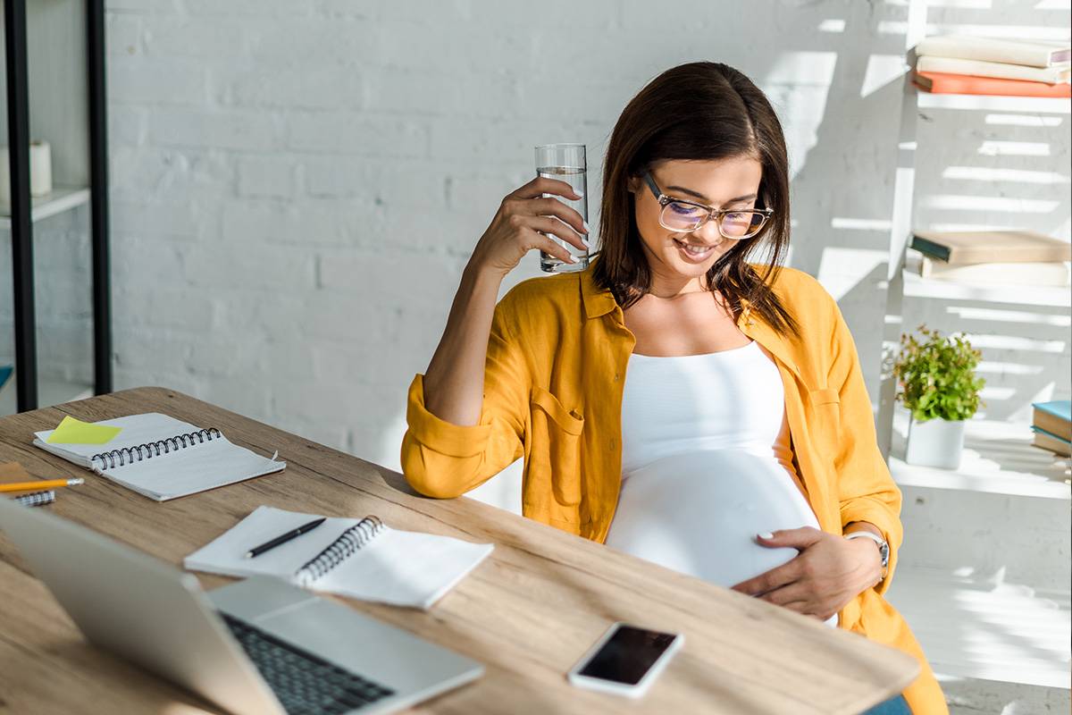 Mit der Gefährdungsbeurteilung Mutterschutz schützt du nicht nur Mütter, sondern auch das Kind